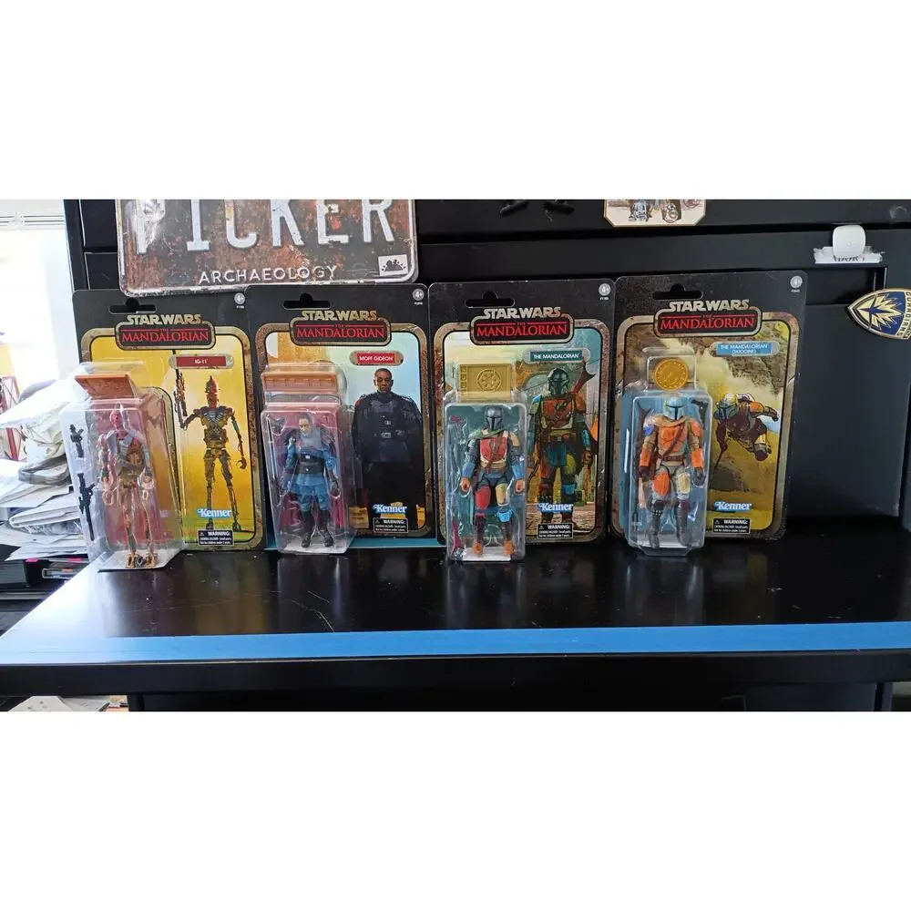 The Mandalorian Credit Collection Bundle IG-11; Moff, Greef, 2x Mandos Lot Card